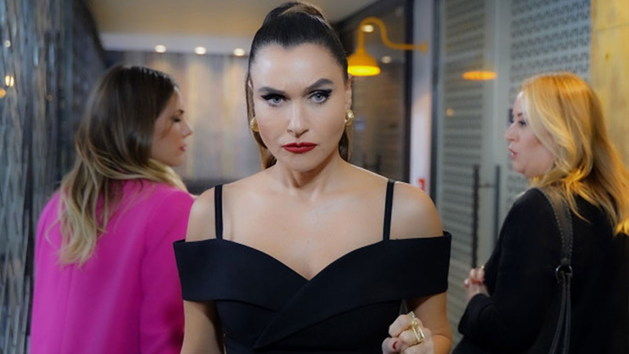 Yasak Elma Season 1 Episode 1 English Subtitles