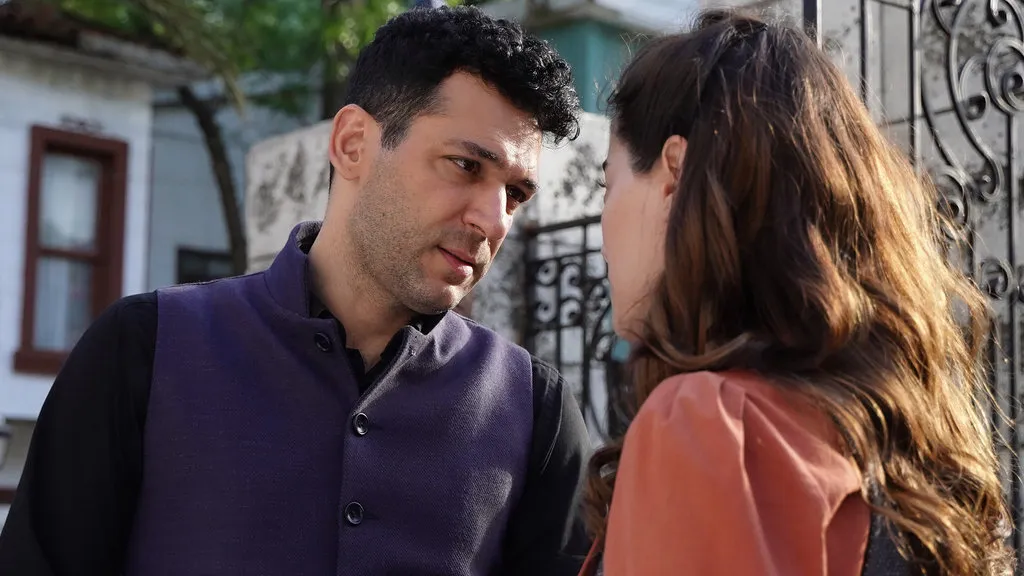 Aziz Episode 27 English Subtitles – Watch iT!