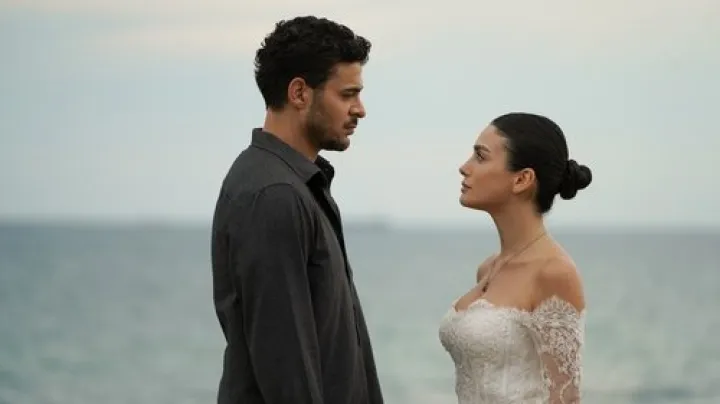 Waves of Love (Gozleri Karadeniz) Episode 5 English subtitles